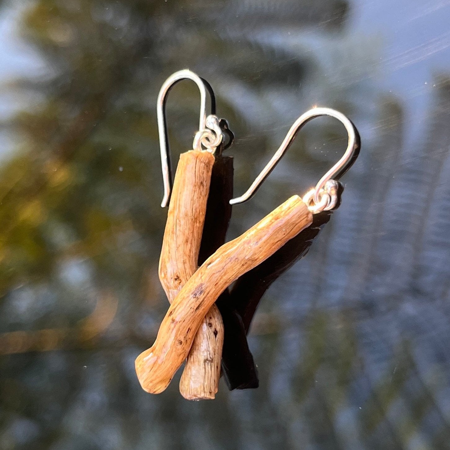 Handmade earrings
Sterling silver jewelry
Pearl earrings
Minimalist earrings
Nature-inspired jewelry
Elegant earrings
Unique earrings
Everyday jewelry